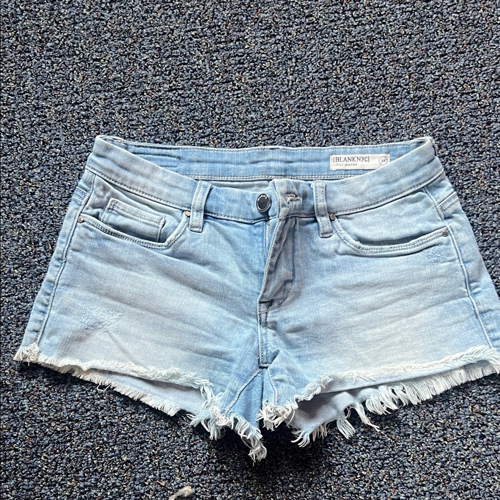 Blank NYC Light Wash Denim Frayed Hem Shorts - Picture 1 of 2